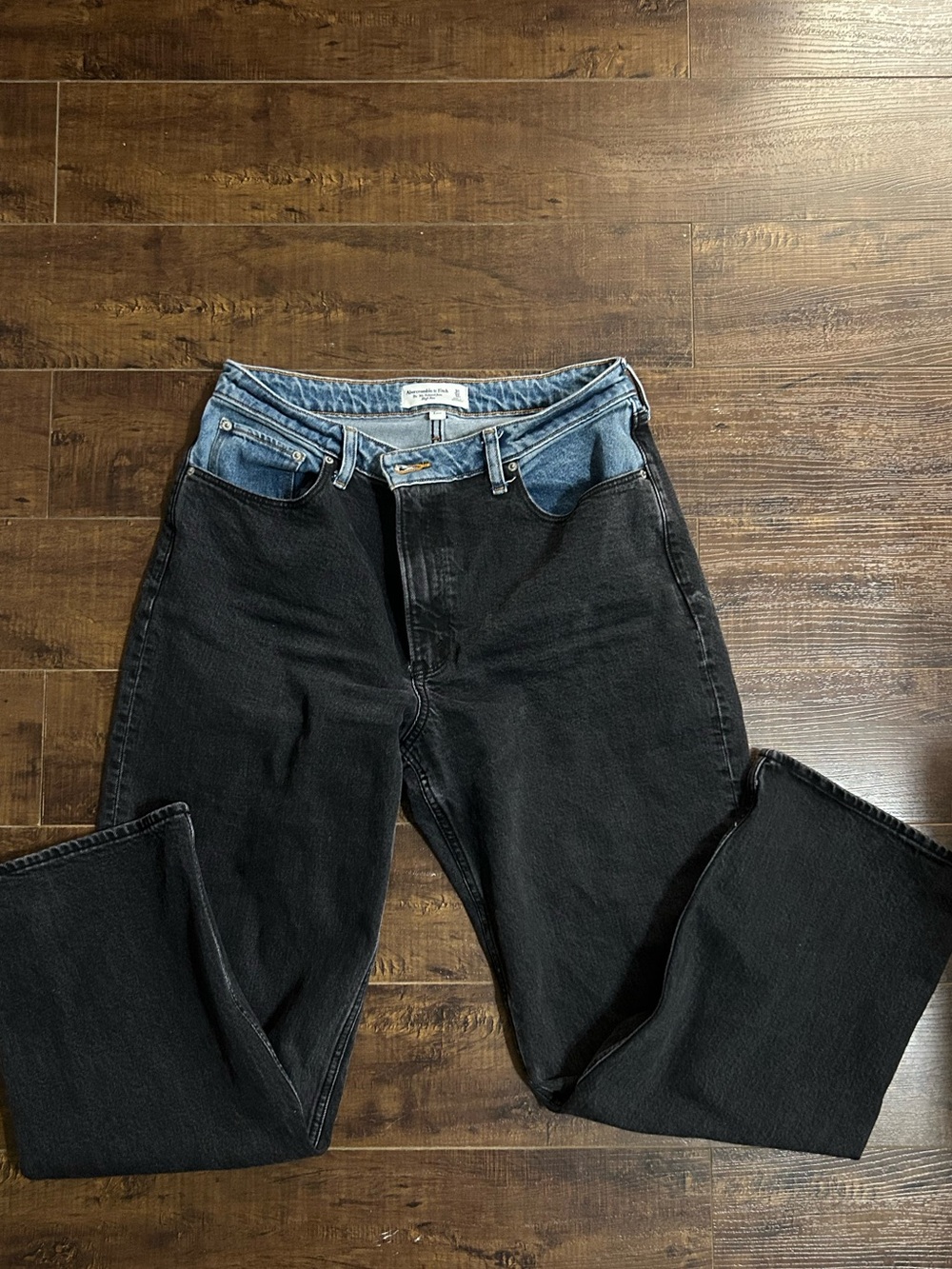 Abercrombie & Fitch Black Jeans with Blue Waistband